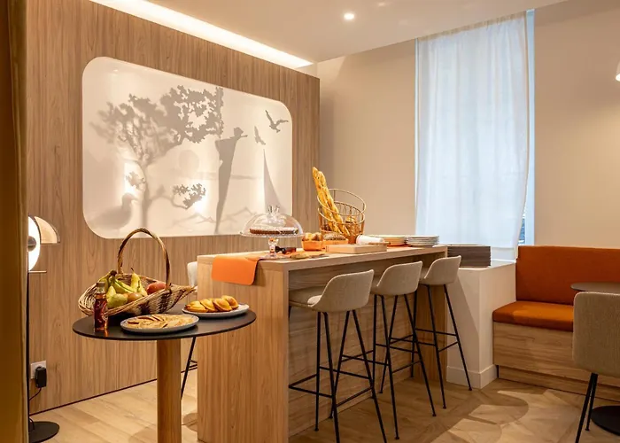 Hotel Dantan 3*